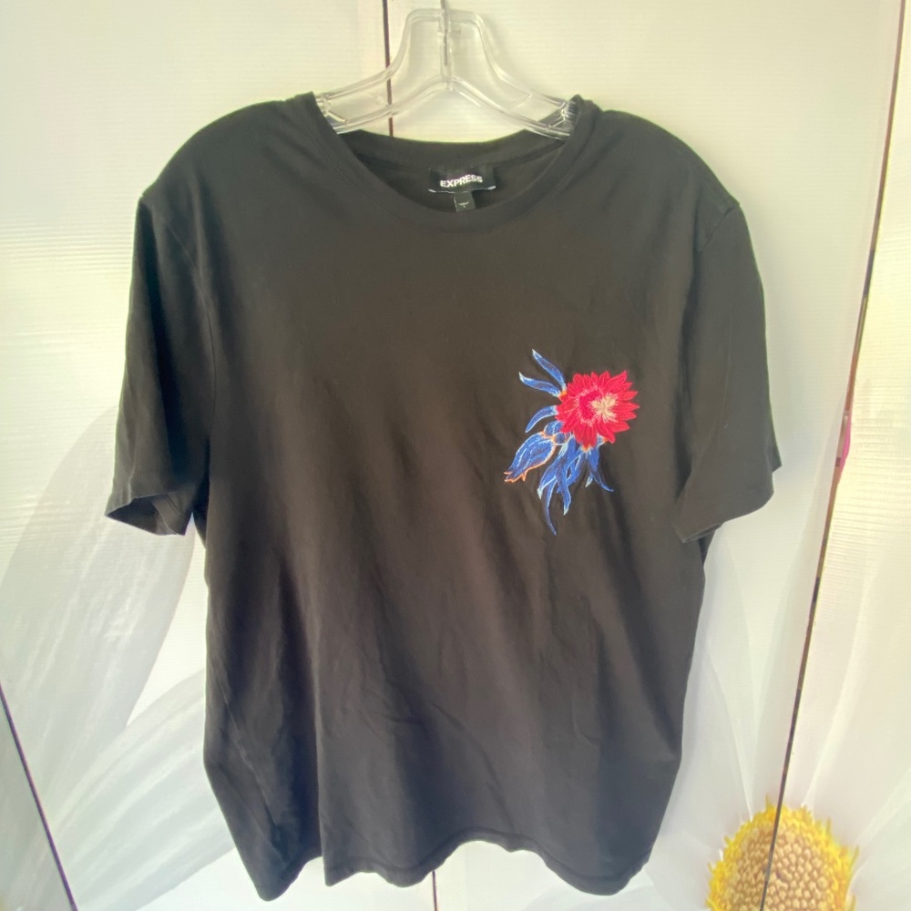 Express black with floral t-shirt - Picture 3 of 4